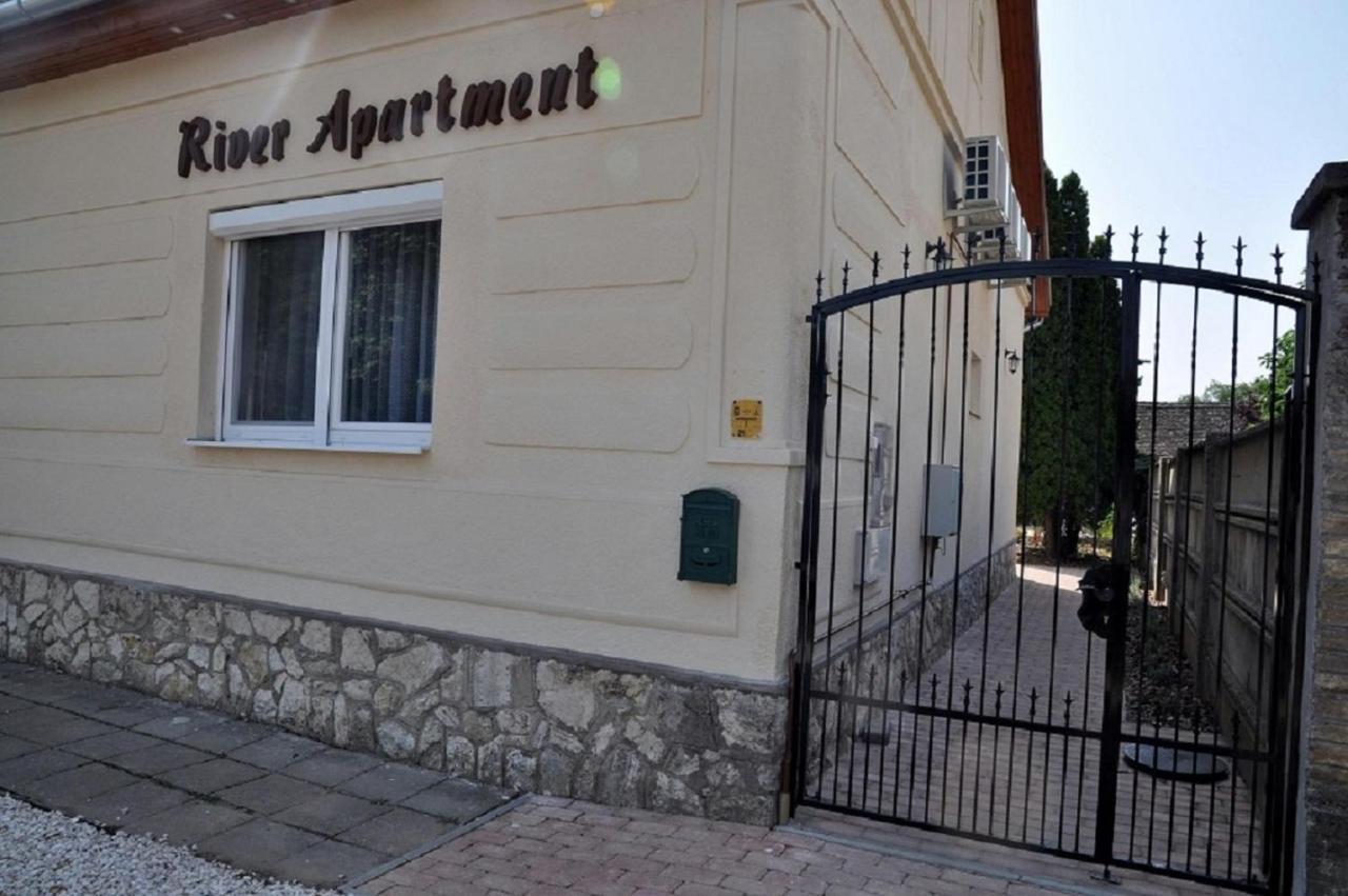 River Apartment Mako Exterior photo